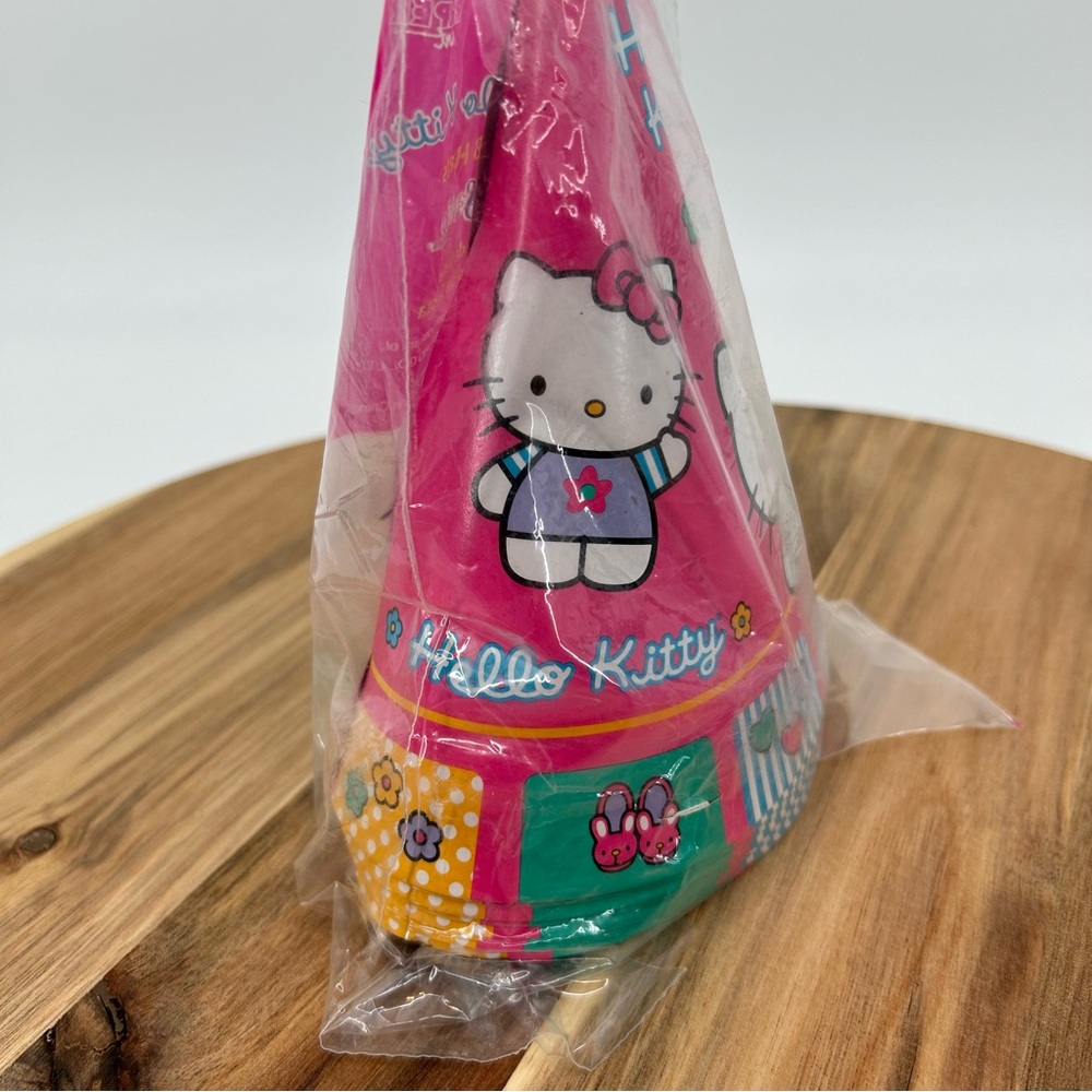NIP VTG Hello Kitty Sanrio Paper Birthday Party Hats 1999 DEADSTOCK NOS *READ* - Picture 6 of 10